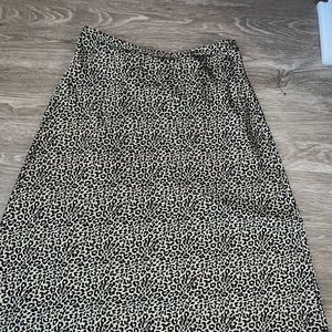 Leopard print midi skirt